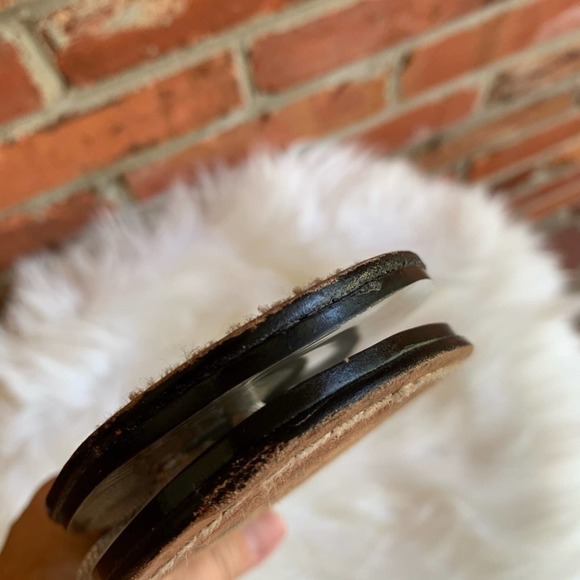 Vince Camuto Sandals Silver Strappy Rhinestone Thongs Size 9.5 - Picture 6 of 7